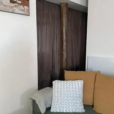Апарт-отель Renthouse Old Town 3 Bedroom Пайде