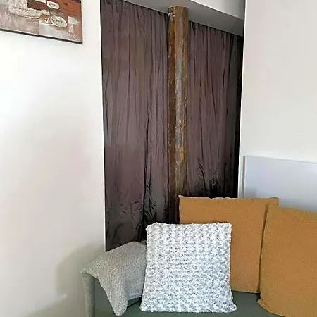 Апарт-отель Renthouse Old Town 3 Bedroom Пайде